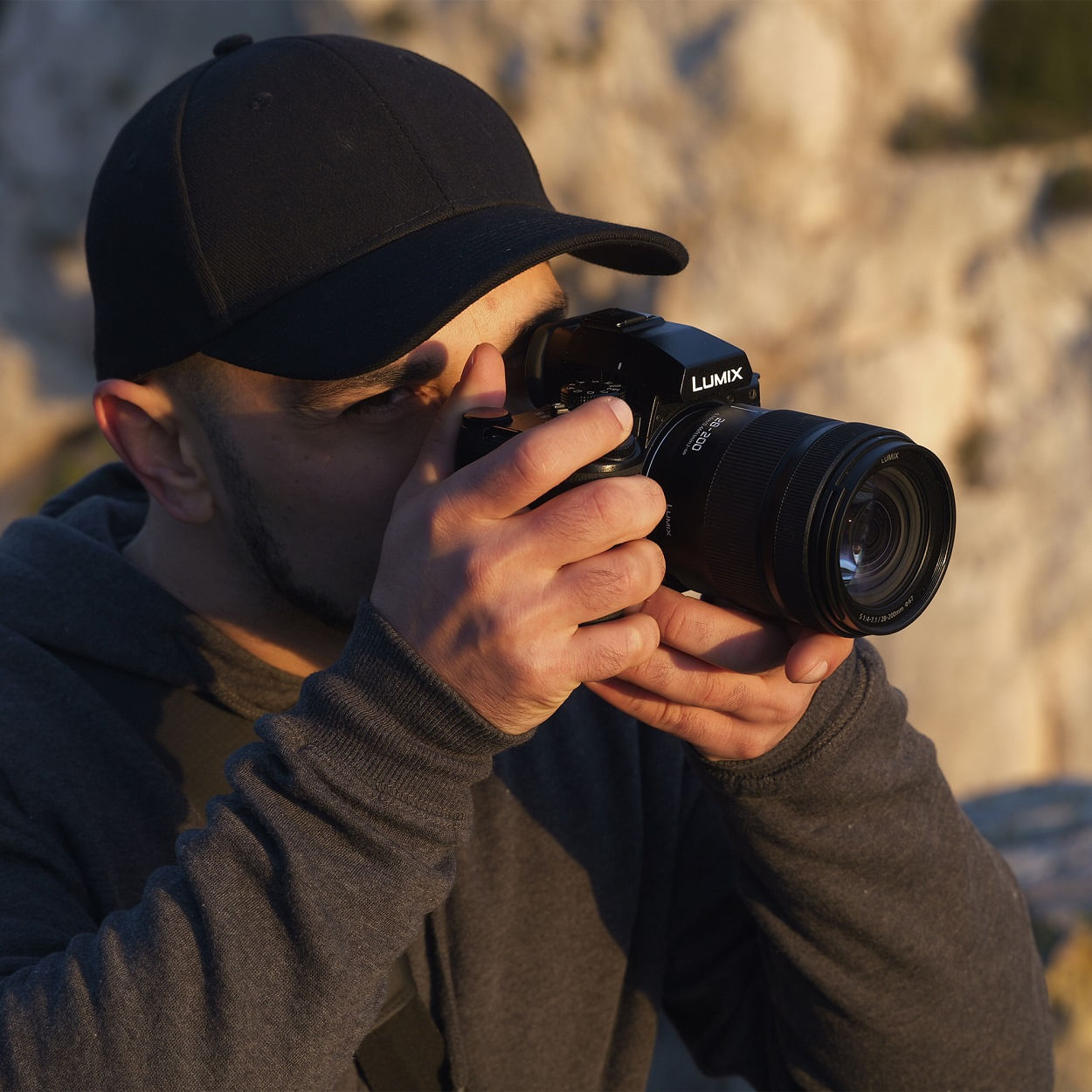 Panasonic LUMIX S 28-200mm Obiectiv Foto Mirrorless F4-7.1 O.I.S. Macro 1:2 Montura L